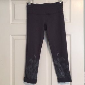 Lululemon leggings size 4